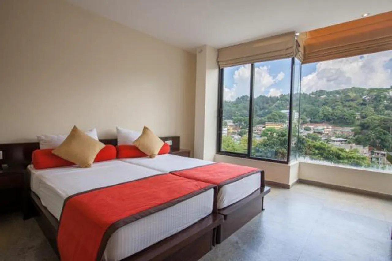 Oak Ray City Hotel contacts
