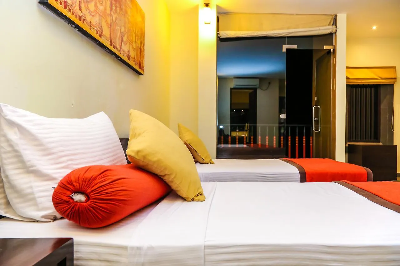Oak Ray City Hotel Kandy 4*,